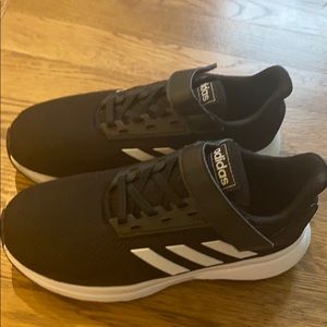 Adidas boys size 2 sneakers
